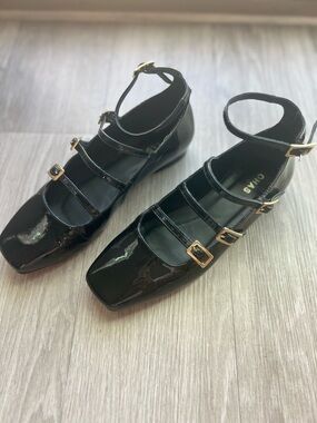 Alohas Black Patent Multi-Strap Mary Jane Flats with Gold Buckles